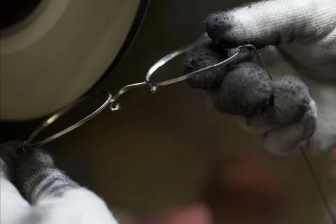 Fabrication Paris Miki au Japon 