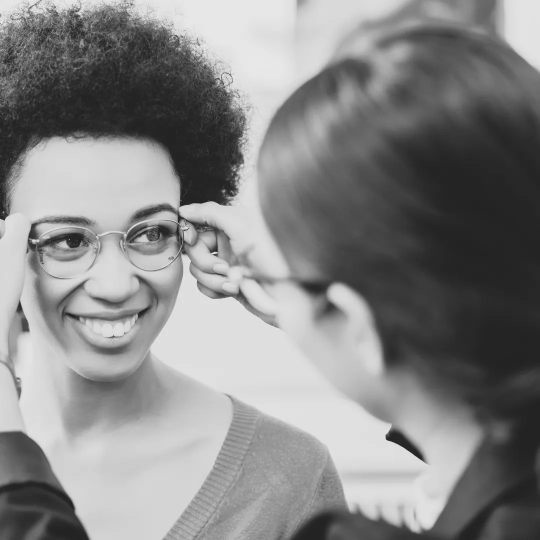Ajustement de lunettes
